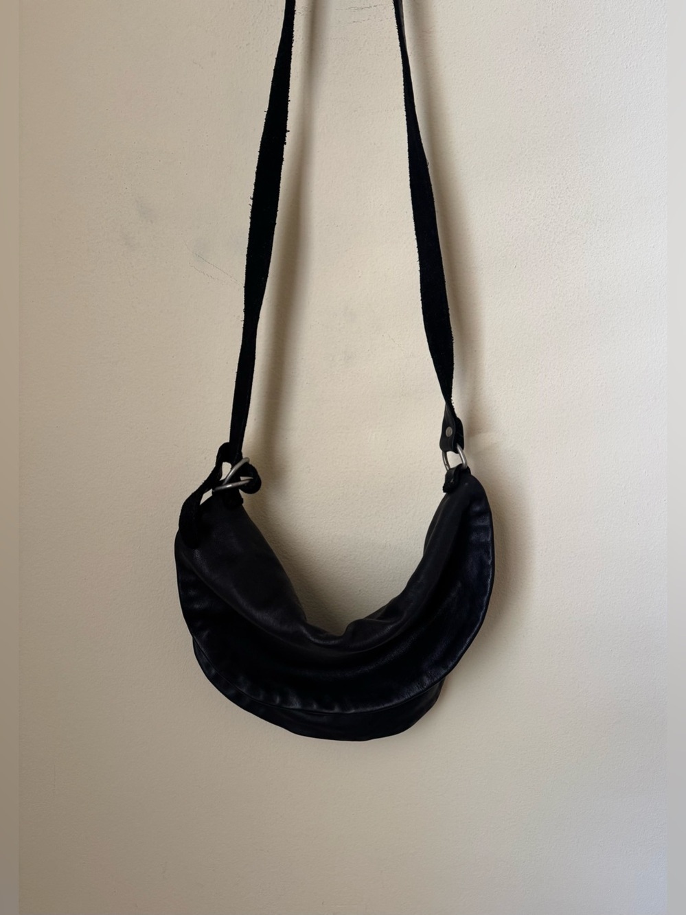 Guidi Q09M Medium Leather Folded Belt Bag Horse Black